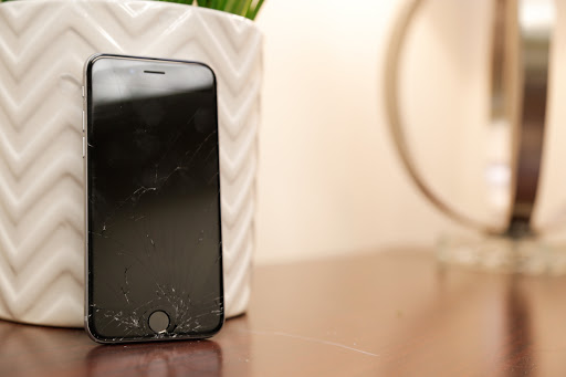 Mobile Phone Repair Shop «iFixYouri», reviews and photos, 256 E Altamonte Dr, Altamonte Springs, FL 32701, USA