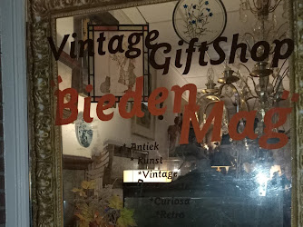 Vintage Giftshop "BiedenMag" By' The Street Pastor