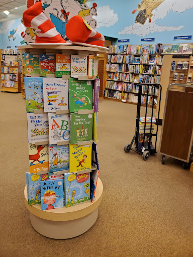 Book Store «Barnes & Noble», reviews and photos, 4300 Montgomery Rd, Ellicott City, MD 21043, USA