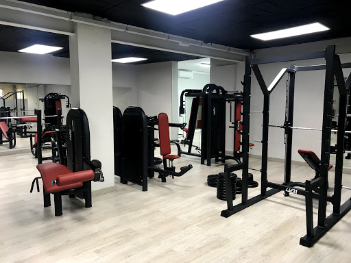 EL LOCAL CENTRE FITNESS en Hostalric, Girona