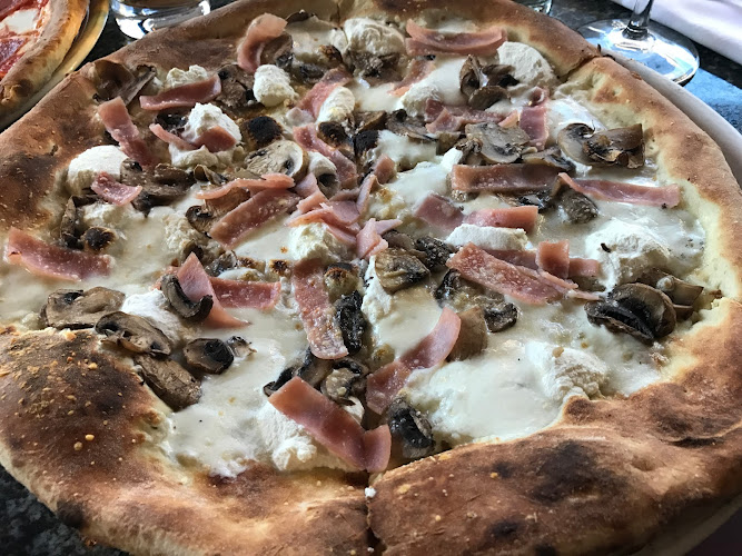 #6 best pizza place in Long Island City - Manetta's
