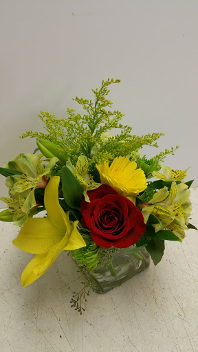 Florist «Roadrunner Florist», reviews and photos, 2007 W Bethany Home Rd, Phoenix, AZ 85015, USA