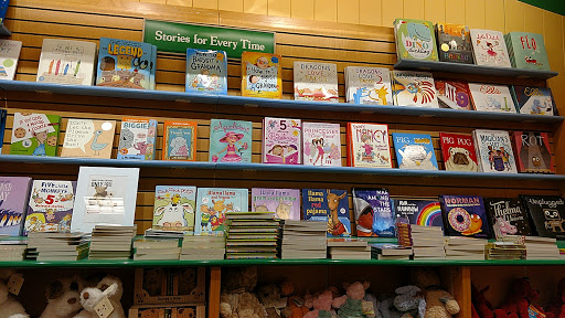 Book Store «Barnes & Noble Booksellers», reviews and photos, 1739 Olentangy River Rd, Columbus, OH 43212, USA