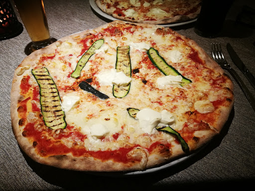 Ristorante Vecchi Ricordi da Gimbo in Cene, Provincia di Bergamo