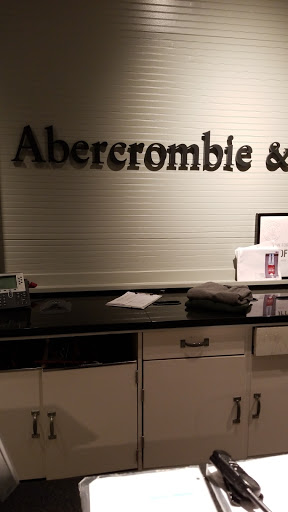 Clothing Store «Abercrombie & Fitch», reviews and photos, 7535 N Kendall Dr #1580, Miami, FL 33156, USA