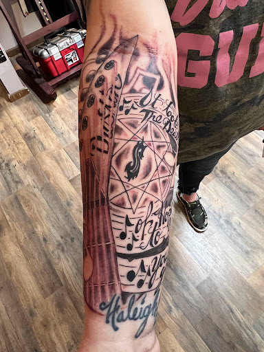 Find small finger tattoo ideas for your next unique tattoo in Pikeville at The Carbon Canary Tattoo Studio