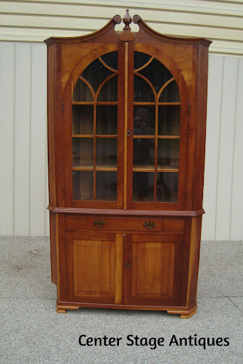 Antique Furniture Store «Center Stage Antiques», reviews and photos, 41 King St, Mt Holly, NJ 08060, USA