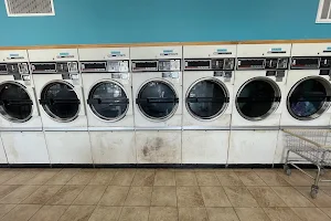 R & L Laundry image