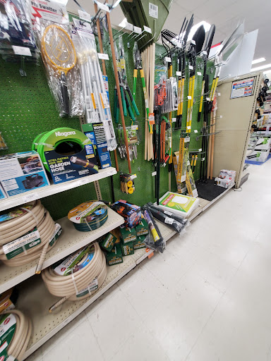 Hardware Store «Harbor Freight Tools», reviews and photos, 7600 la Crosse Ave, Burbank, IL 60459, USA