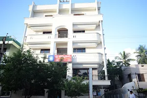 Sri Hospitals image