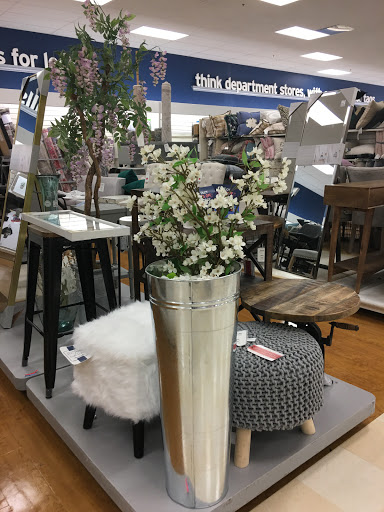 Department Store «Marshalls», reviews and photos, 5720 Lakewood Towne Center Blvd SW, Lakewood, WA 98499, USA