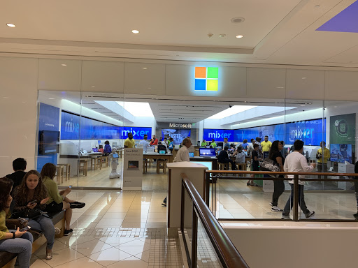 Computer Store «Microsoft Store - Aventura Mall», reviews and photos, 19575 Biscayne Blvd #1565, Aventura, FL 33180, USA