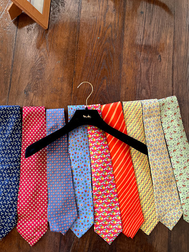 Thrift Store «Tambourine Resale Shop», reviews and photos, 1619 10th Ave, Vero Beach, FL 32960, USA