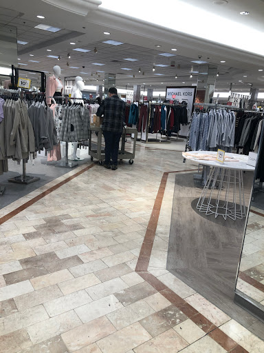 Department Store «Lord & Taylor», reviews and photos, 158 Walt Whitman Rd, Huntington Station, NY 11746, USA