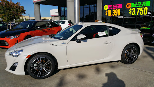 Toyota Dealer «Toyota Vacaville», reviews and photos, 500 Orange Dr, Vacaville, CA 95687, USA