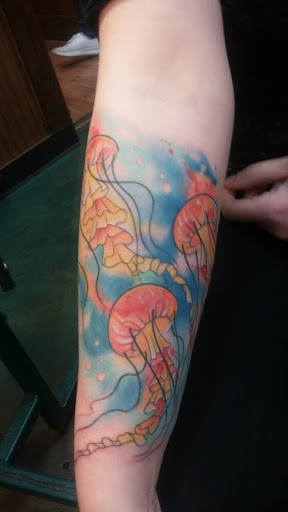 Tattoo Shop «Spidermonkey Tattoos», reviews and photos, 217 4th Ave E, Olympia, WA 98501, USA