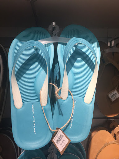 Clothing Store «AEO Factory Store», reviews and photos, 8200 Vineland Ave Suite 101, Orlando, FL 32821, USA