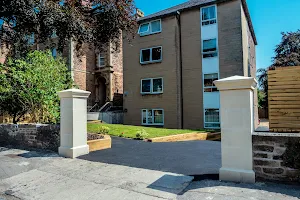 Alison Court Apartments- Urban Apartments image