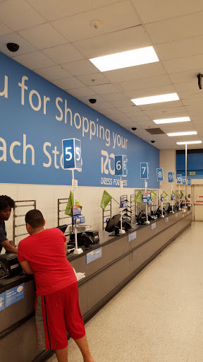 Clothing Store «Ross Dress for Less», reviews and photos, 1141 5th St, Miami Beach, FL 33139, USA