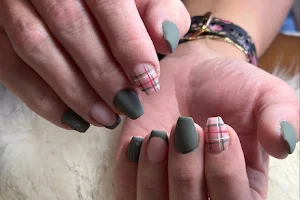 Le Love Nails image