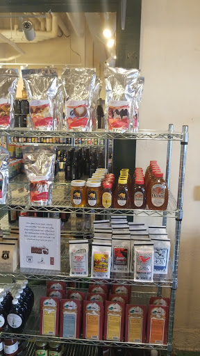 Grocery Store «Roanoke Natural Foods Co-op: Downtown Roanoke», reviews and photos, 1 Market Square SE #115, Roanoke, VA 24011, USA