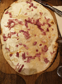 Tarte flambée du Restaurant de spécialités alsaciennes Restaurant Au Bon Vivant à Strasbourg - n°15