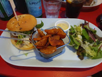Hamburger du Restaurant français Mugs à Saint-Raphaël - n°11