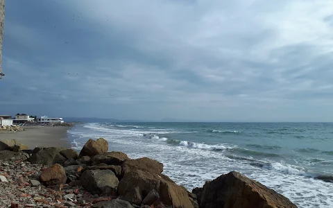 Playa San Clemente Manabi image