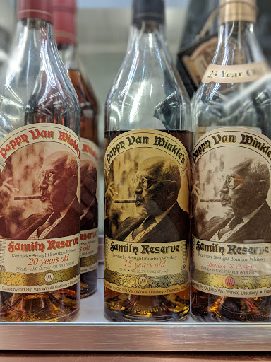 Liquor Store «Evergreen Liquors», reviews and photos, 12017 Shelbyville Rd, Louisville, KY 40243, USA