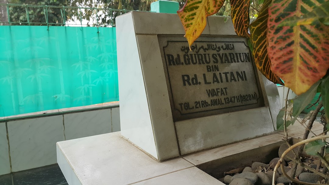 Makam Raden Guru Syariun Bin Raden Laytani