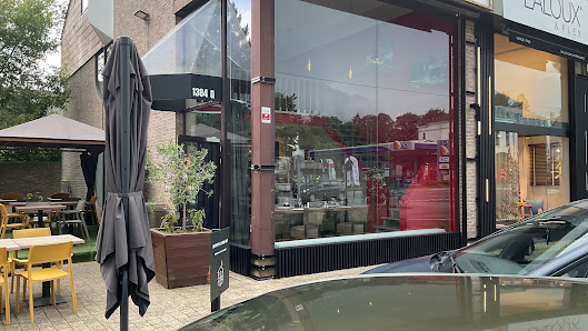 Restaurant La Med Chau. de Waterloo 1384G, 1180 Uccle, Belgique