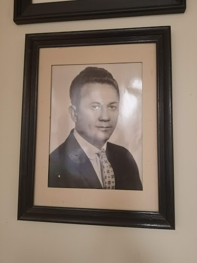 Barber Shop «Bucktown Barber Shop», reviews and photos, 1579 N Milwaukee Ave #232, Chicago, IL 60622, USA