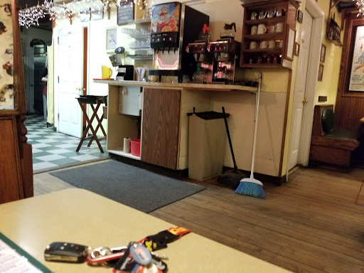 Ice Cream Shop «Yum Yum Tree», reviews and photos, 140 W Main St, Brighton, MI 48116, USA