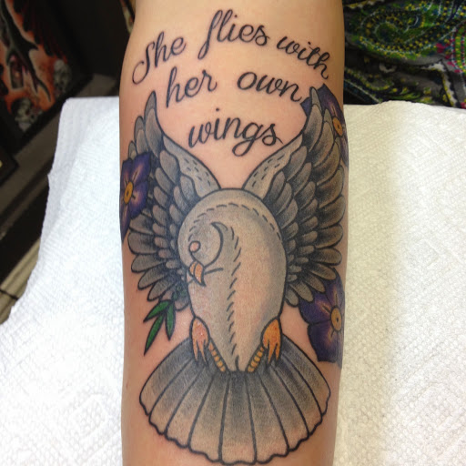 Tattoo Shop «Mr Tattoo», reviews and photos, 10387 SE Main St, Milwaukie, OR 97222, USA