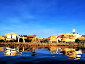 Uros Suma Jakana Lodge ¦ Titicaca Experiencia