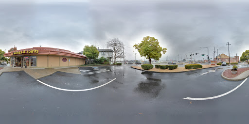 Liquor Store «Wilibees Wines & Spirits-Petaluma», reviews and photos, 309 Lakeville St, Petaluma, CA 94952, USA