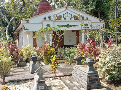 Makam Aroeng Binang