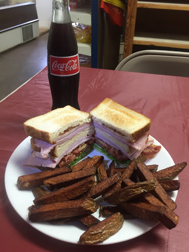 Grocery Store «Howardsville General Store», reviews and photos, 3340 James River Rd, Howardsville, VA 24562, USA