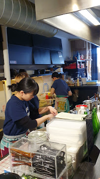 Atmosphère du Restaurant d'omelettes japonaises (okonomiyaki) OKOMUSU à Paris - n°2