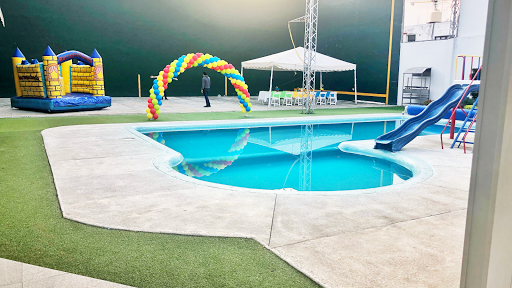 Terrazas con piscina en Guadalajara