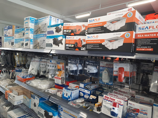 4 BOATS - Chandlery & Services en La Ràpita, Tarragona