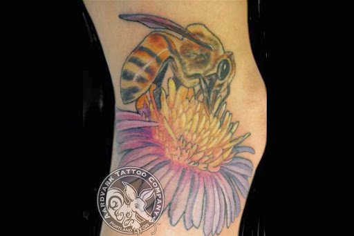 Tattoo Shop «Aardvark Tattoo Company», reviews and photos, 14804 SE Powell Blvd, Portland, OR 97236, USA