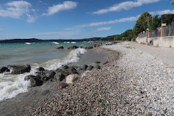 Photo de Moniga Beach avec un rivage spacieux