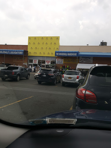 Discount Store «National Wholesale Liquidators», reviews and photos, 7101 Kissena Blvd, Flushing, NY 11367, USA