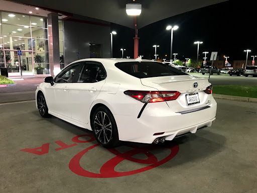 Toyota Dealer «Puente Hills Toyota», reviews and photos