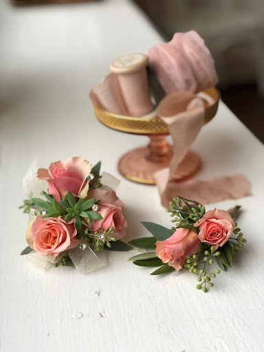 Florist «Homegrown Floral Gifts», reviews and photos, 110 Wall St, Loveland, OH 45140, USA