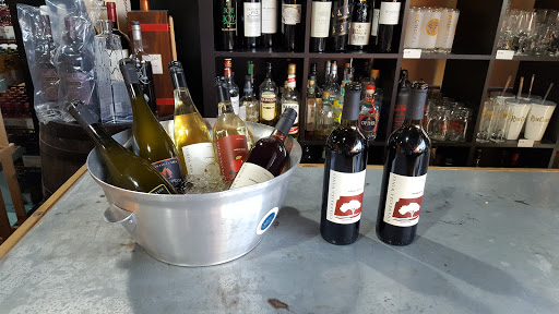 Liquor Store «The Vintage - Wine, Spirits & Beer», reviews and photos, 8971 Crossroads Blvd #160, Chanhassen, MN 55317, USA