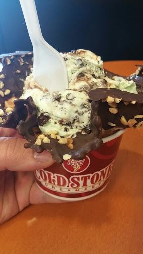 Ice Cream Shop «Cold Stone Creamery», reviews and photos, 2015 S Hurstbourne Pkwy, Louisville, KY 40220, USA
