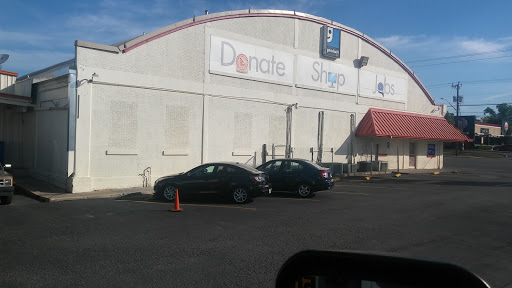 Thrift Store «Goodwill Store and Donation Center», reviews and photos, 3401 Fredericksburg Rd, San Antonio, TX 78201, USA