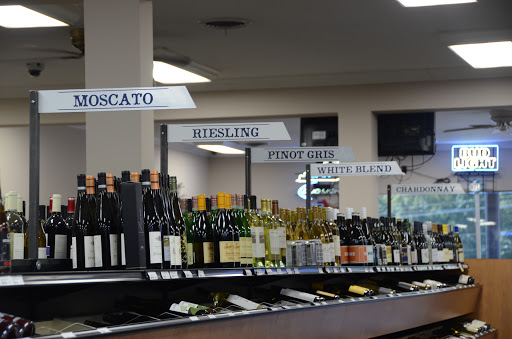 Wine Store «Cellar Door Wine & Spirits», reviews and photos, 1310 N 12th St, Murray, KY 42071, USA